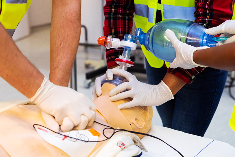 Verpleegkunde duaal - Hbo-opleidingen - Hogeschool Inholland