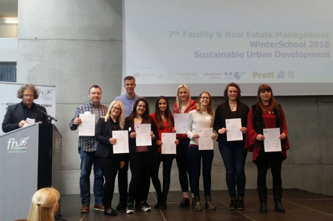 Groep studenten hbo-opleiding Facility management