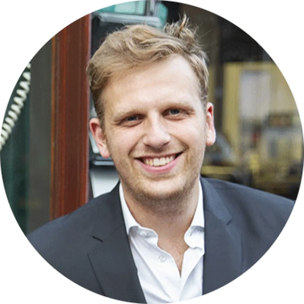Kies net zoals Joop Opmeer voor een economische opleiding!