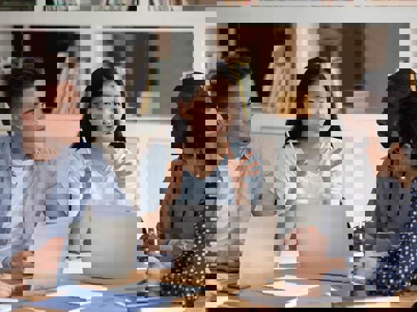 Find out how to become an exchange student in the Netherlands Exchange students in the Netherlands check out course guides