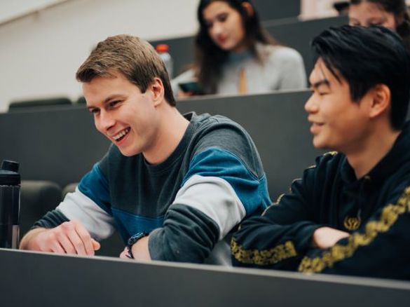 Studenten kiezen een hbo-bachelor vanwege voordelen