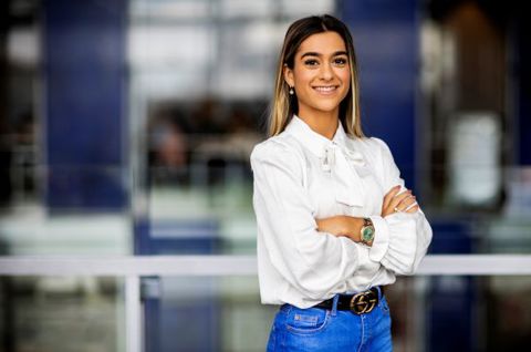 Wat zijn de interessegebieden binnen de studierichting Economie en Recht bij Hogeschool Inholland?