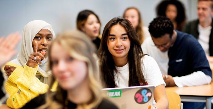 Welke hbo Associate degree-opleidingen zijn er?