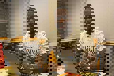 Student Ad Sociaal Financiële Dienstverlening deeltijd Luciano Warnert