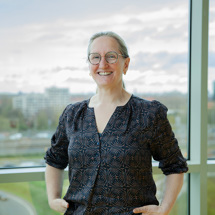 Monique van der  Veen